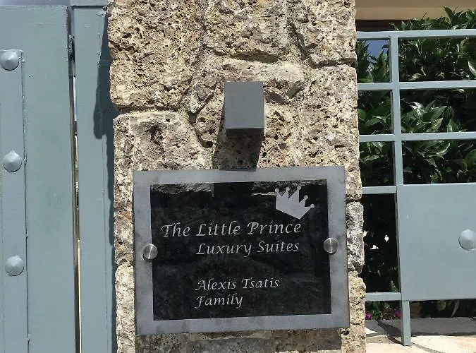 The Little Luxury Ýpsos