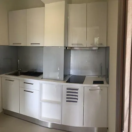 The Little Luxury * Ipsos